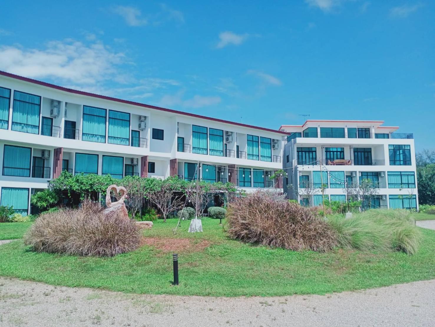 The Beach Resort & Residence - Sha Plus Pathiu Eksteriør bilde